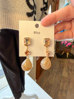 Load image into Gallery viewer, Glass Teardrop Link Drop Earrings
