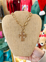 Load image into Gallery viewer, Hammered Cross Pearl Necklace

