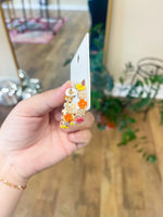 Load image into Gallery viewer, Flower Pearl Hoops
