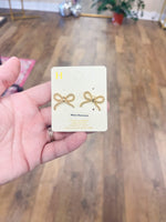 Load image into Gallery viewer, Rope Style Gold Bow Earrings
