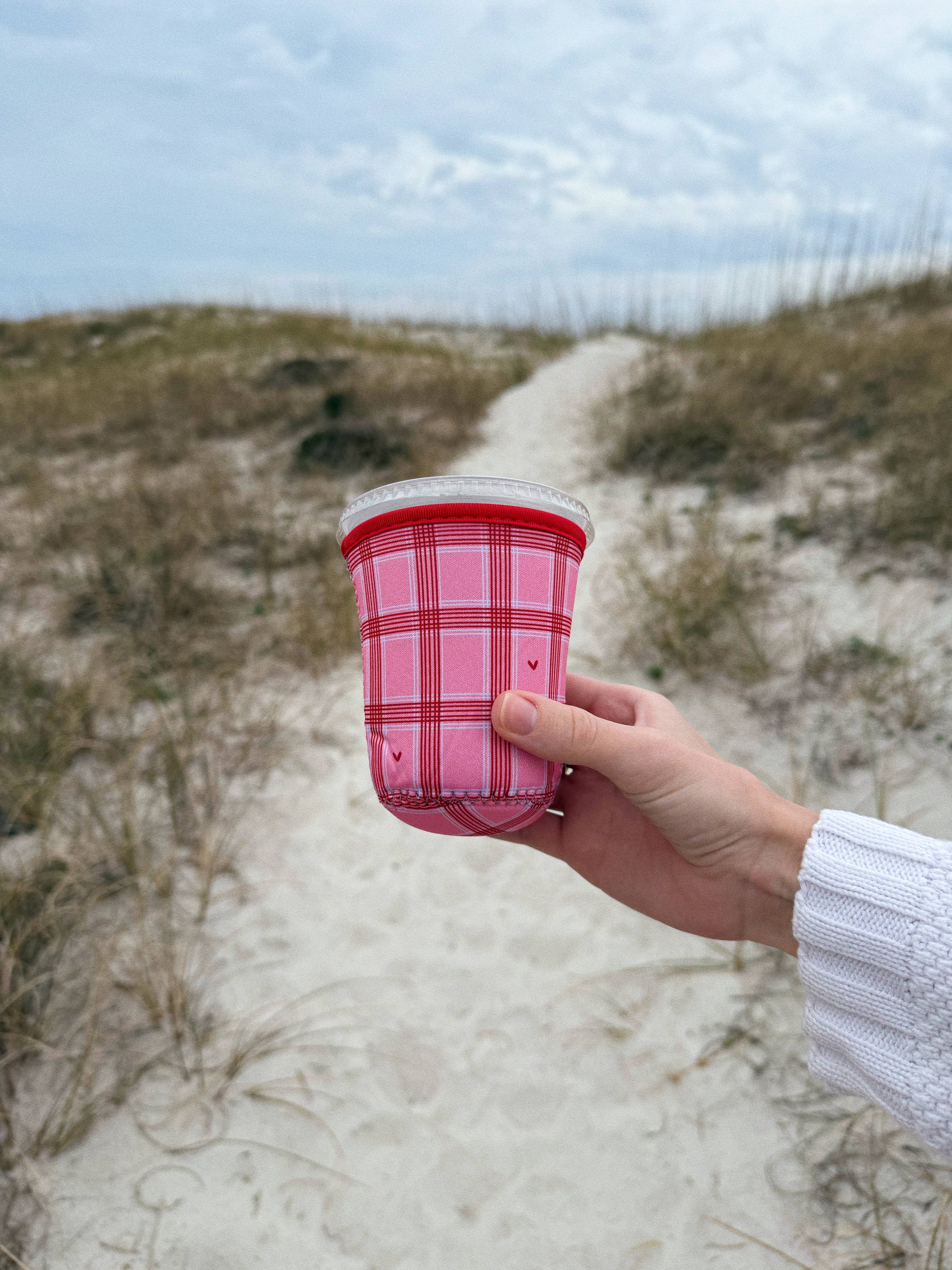 Pink Checkered Hearts Coffee Sleeve